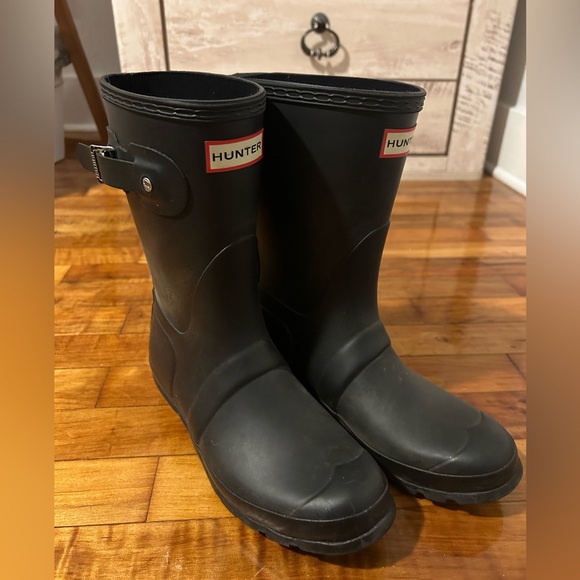 Hunter Boots - Picture 1 of 5